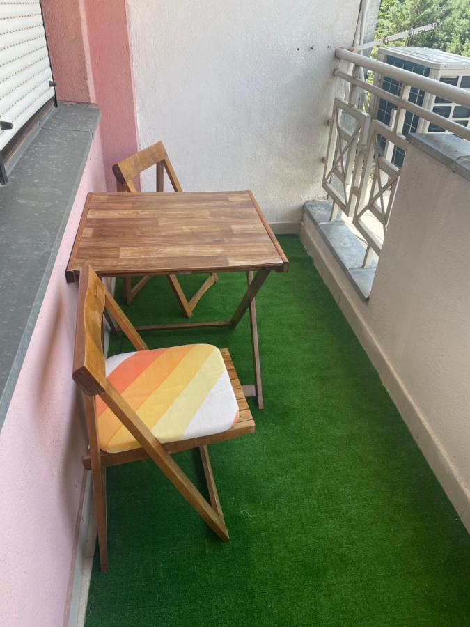 Ferienwohnung Modern Reality Kumanovo Exterior foto