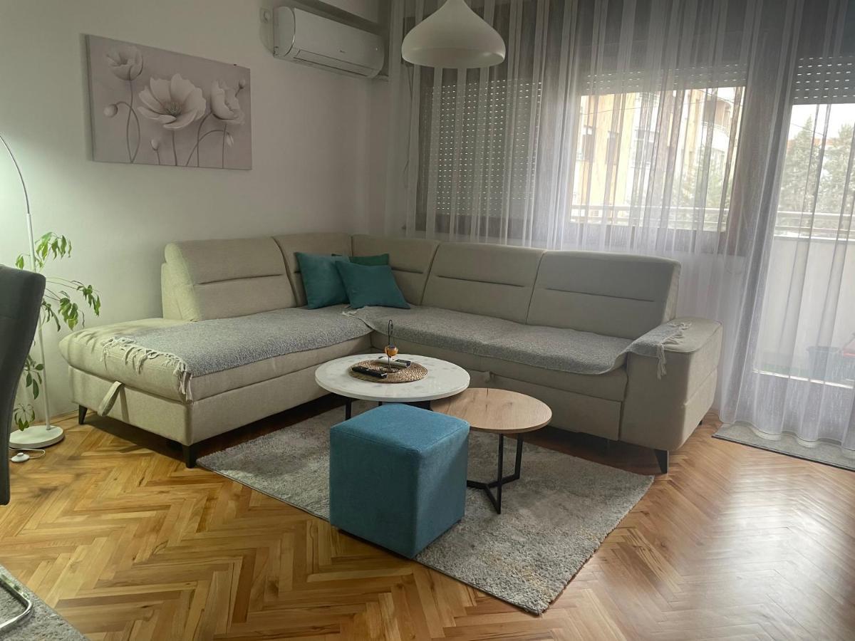 Ferienwohnung Modern Reality Kumanovo Exterior foto