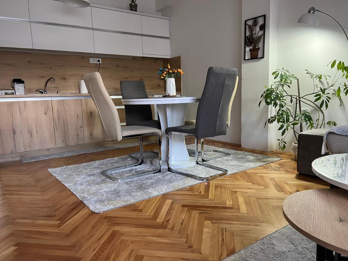 Ferienwohnung Modern Reality Kumanovo Exterior foto