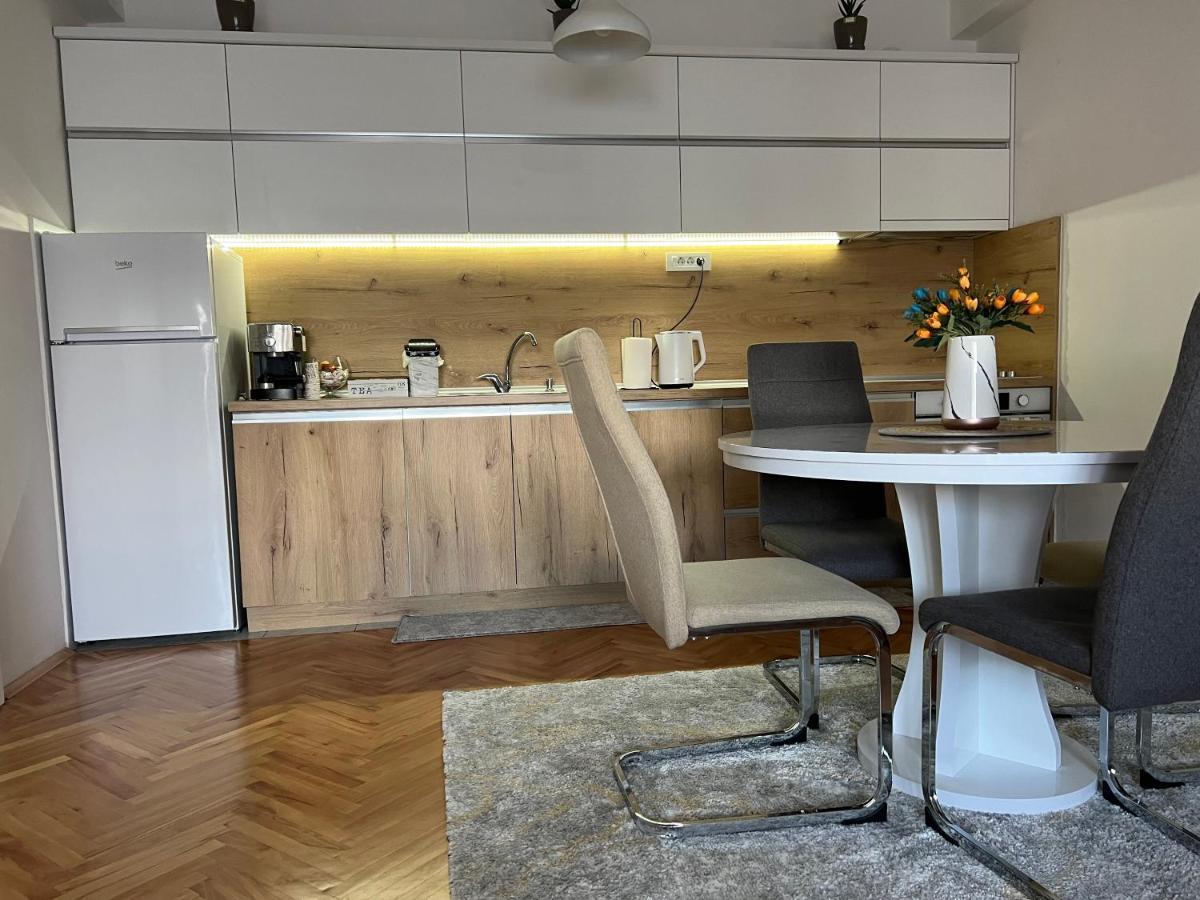 Ferienwohnung Modern Reality Kumanovo Exterior foto