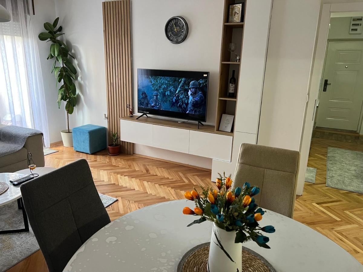 Ferienwohnung Modern Reality Kumanovo Exterior foto